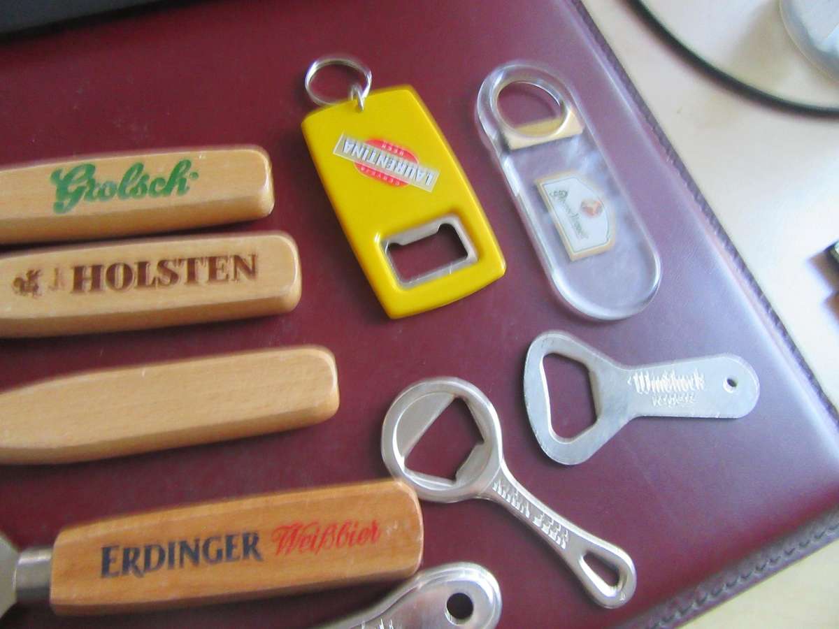 10 VVARIOUS BOTTLE OPENERS - AS PER SCAN -   MD