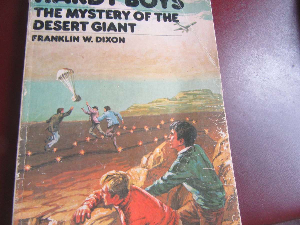 THEHARDY BOYS - THE MYSTRY OF THE DESERT GIANT - RD