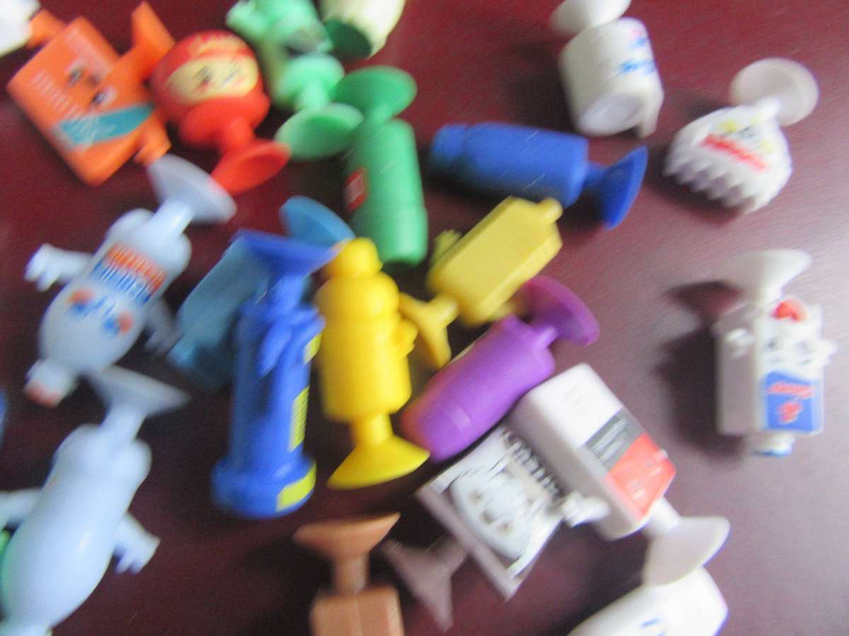 CHECKER'S LITTLEPOP SHOP - 27 VARIOUS ITEMS INCL. DUPLICATIONS - AS PER SCAN - BID PER ITEM