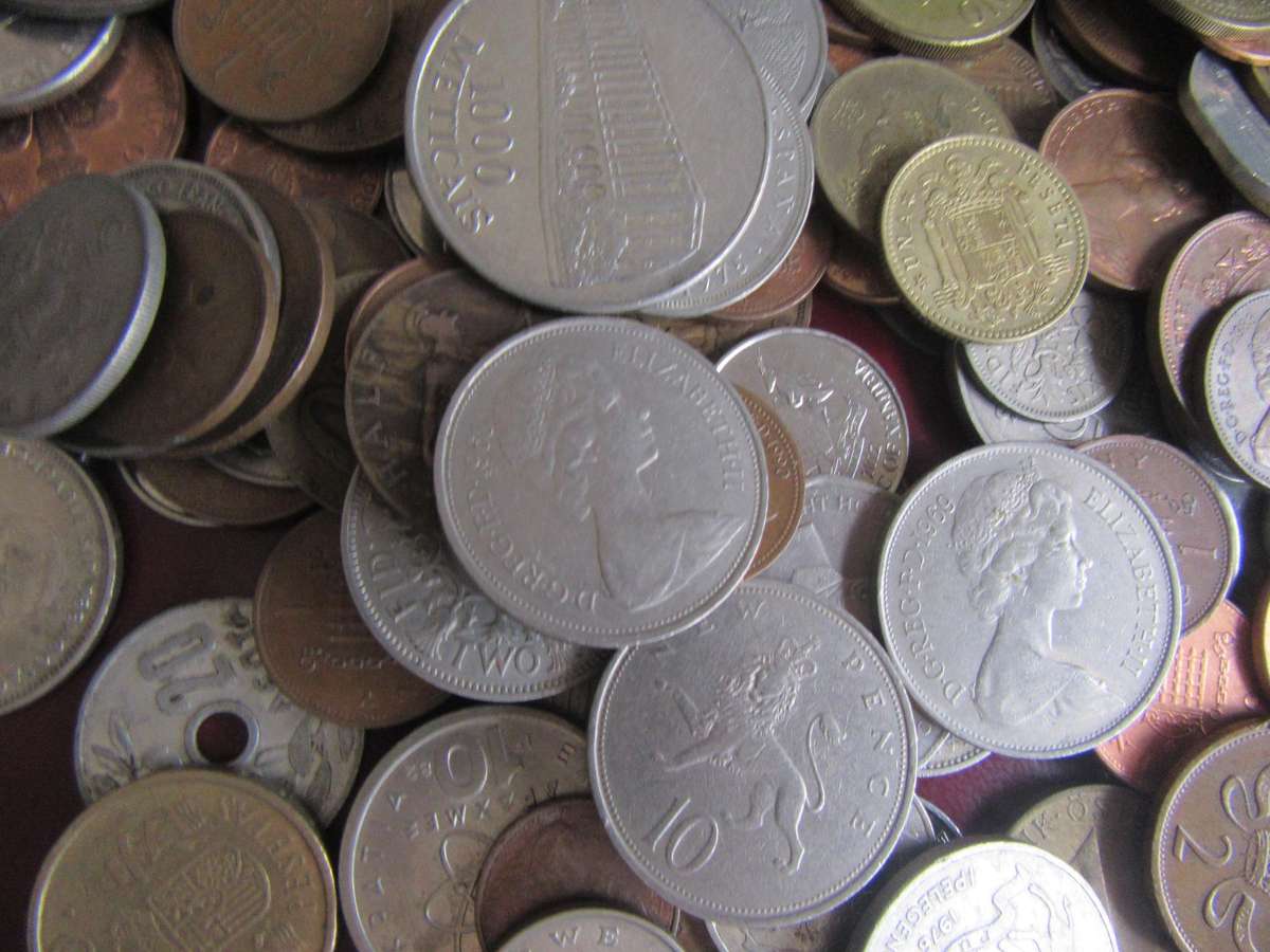 600 World Coins incl. RSA Coins - Bid per coin - Lot 12