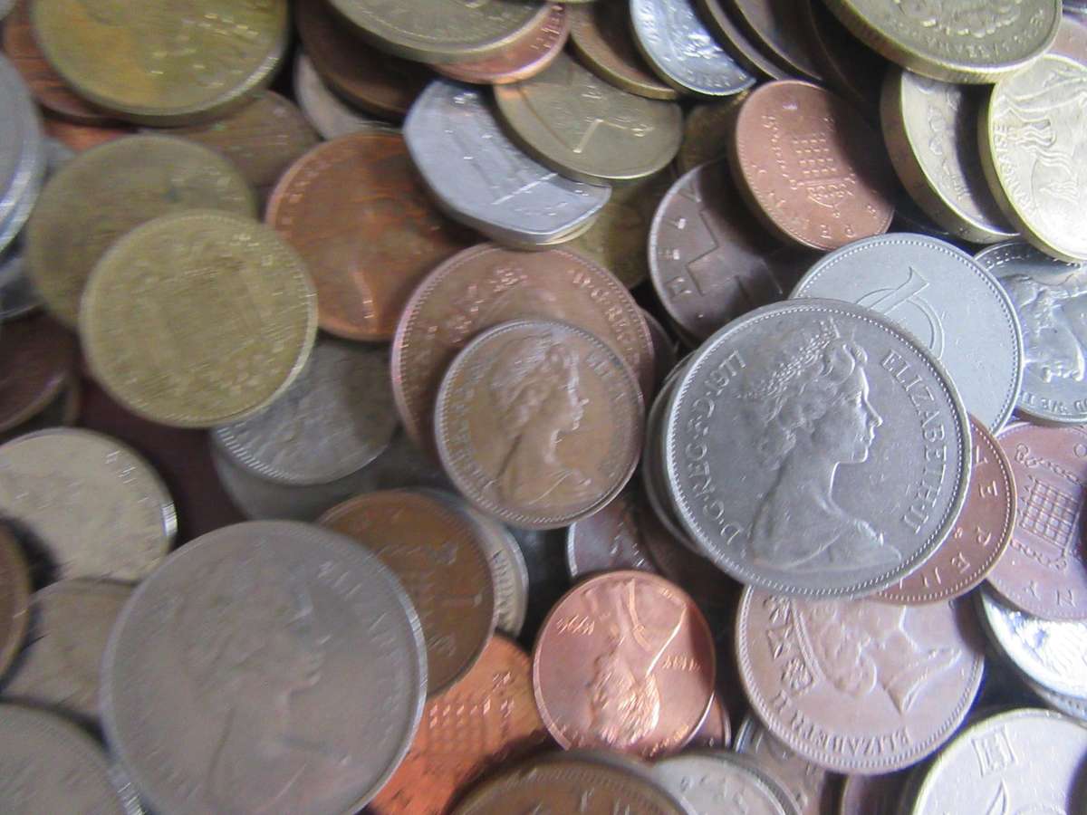 600 World Coins incl. RSA Coins - Bid per coin - Lot 12