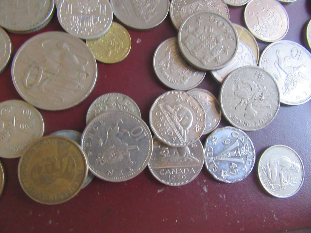 50 INTERNATIONAL COINS - AS PER SCAN - BID PER ITEM - IC1