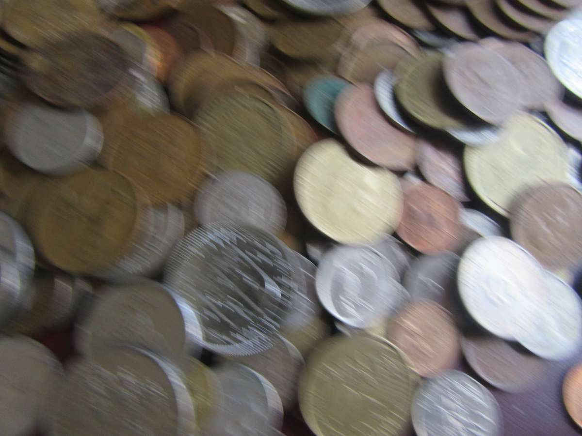 GOOD START FOR THE BEGINNER -500 INTERNATIONAL COINS INCL. RSA COINS - AS PR SCAN - BID PER COIN11