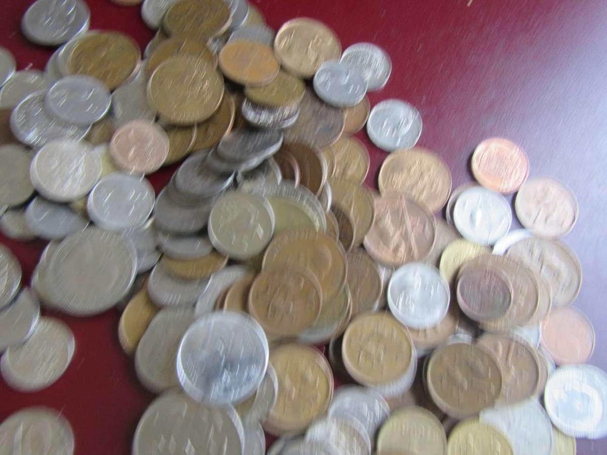 GOOD START FOR THE BEGINNER -500 INTERNATIONAL COINS INCL. RSA COINS - AS PR SCAN - BID PER COIN11