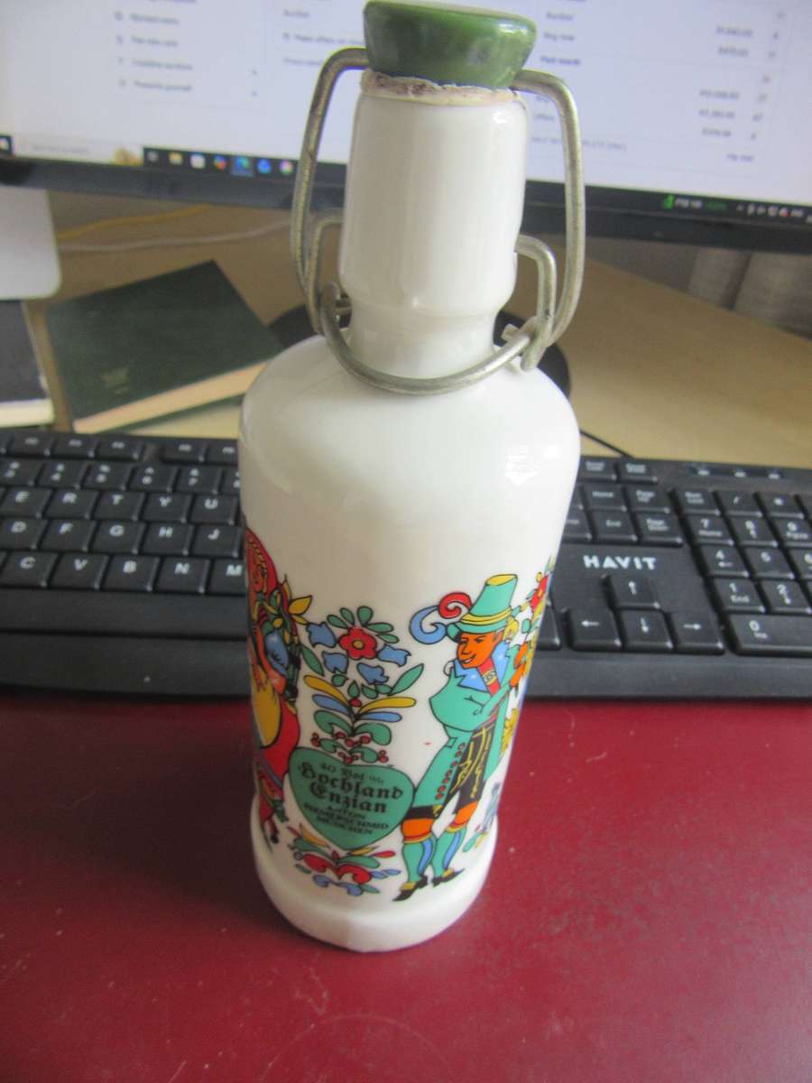 A MUST FOR THE MANCAVE - BEAUTIFULCERAMIC BOTTLE - HOCHLAND ENZIAN FROM GERMANY