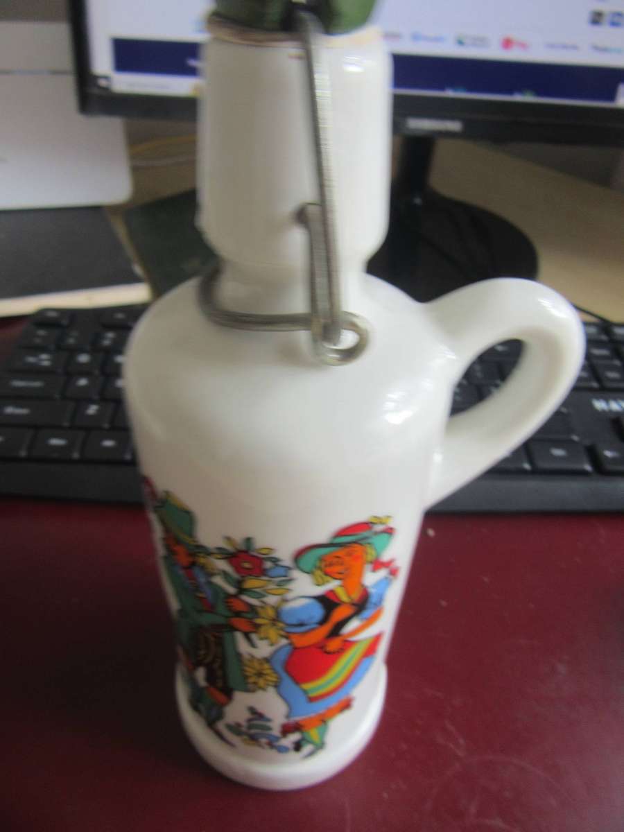 A MUST FOR THE MANCAVE - BEAUTIFULCERAMIC BOTTLE - HOCHLAND ENZIAN FROM GERMANY
