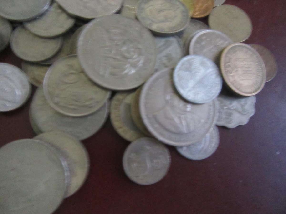 120 World Coins - Bid per coin - Lot22