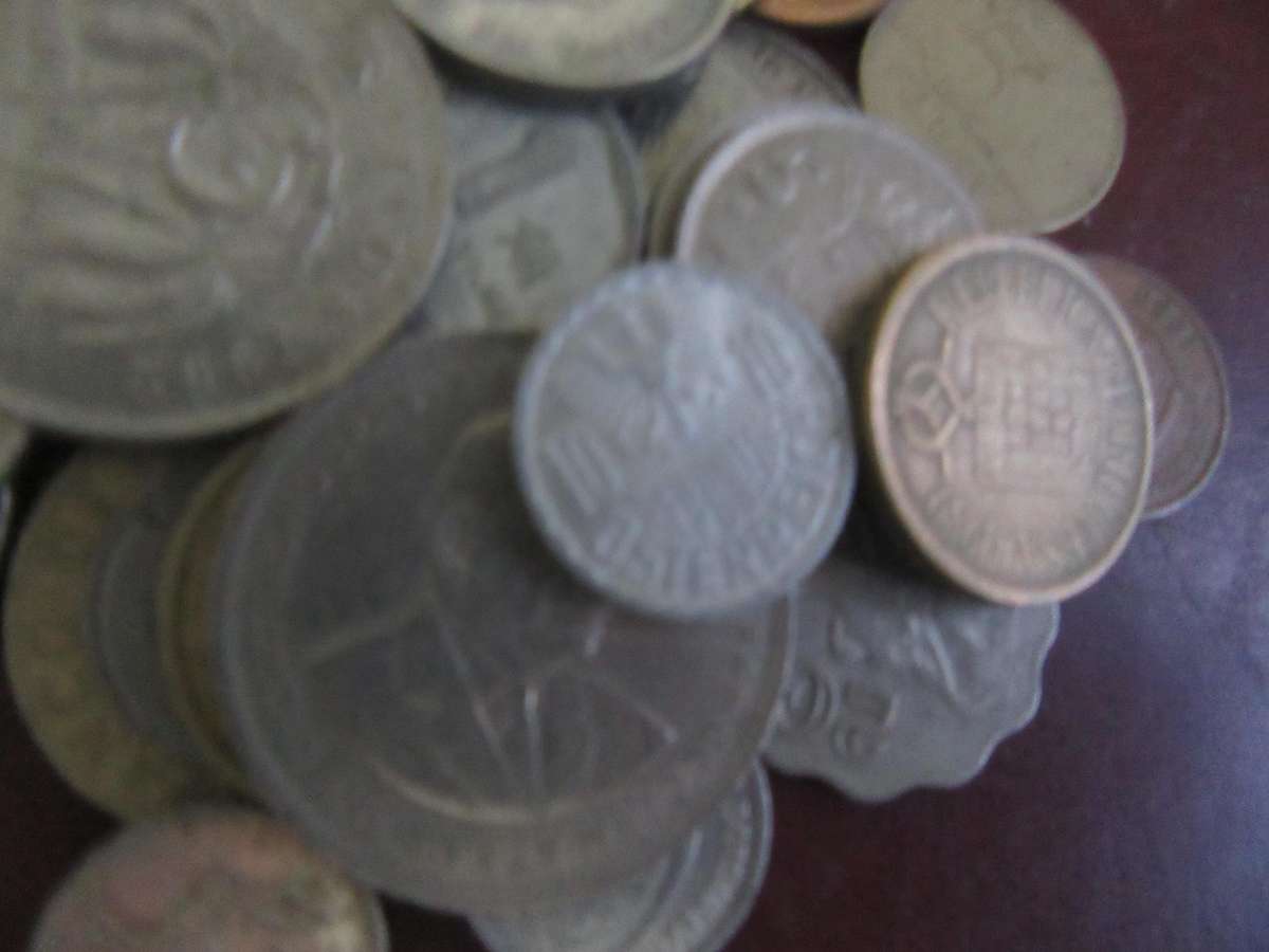 120 World Coins - Bid per coin - Lot22