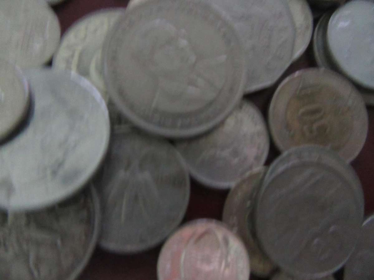 GOOD START FOR THE BEGINNER - 95 WORLD COINS - BID PER COIN AS PER SCAN - LOT23