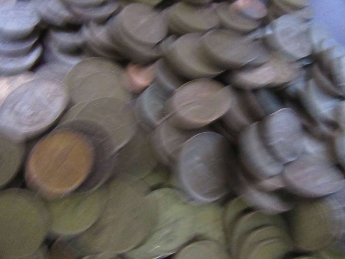 OVER 260 OLD RSA COPPER COINS - AS PER SCAN -LOT6 - BIDPER 5 COINS