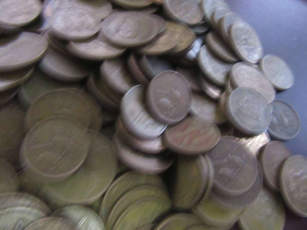 OVER 260 OLD RSA COPPER COINS - AS PER SCAN -LOT6 - BIDPER 5 COINS