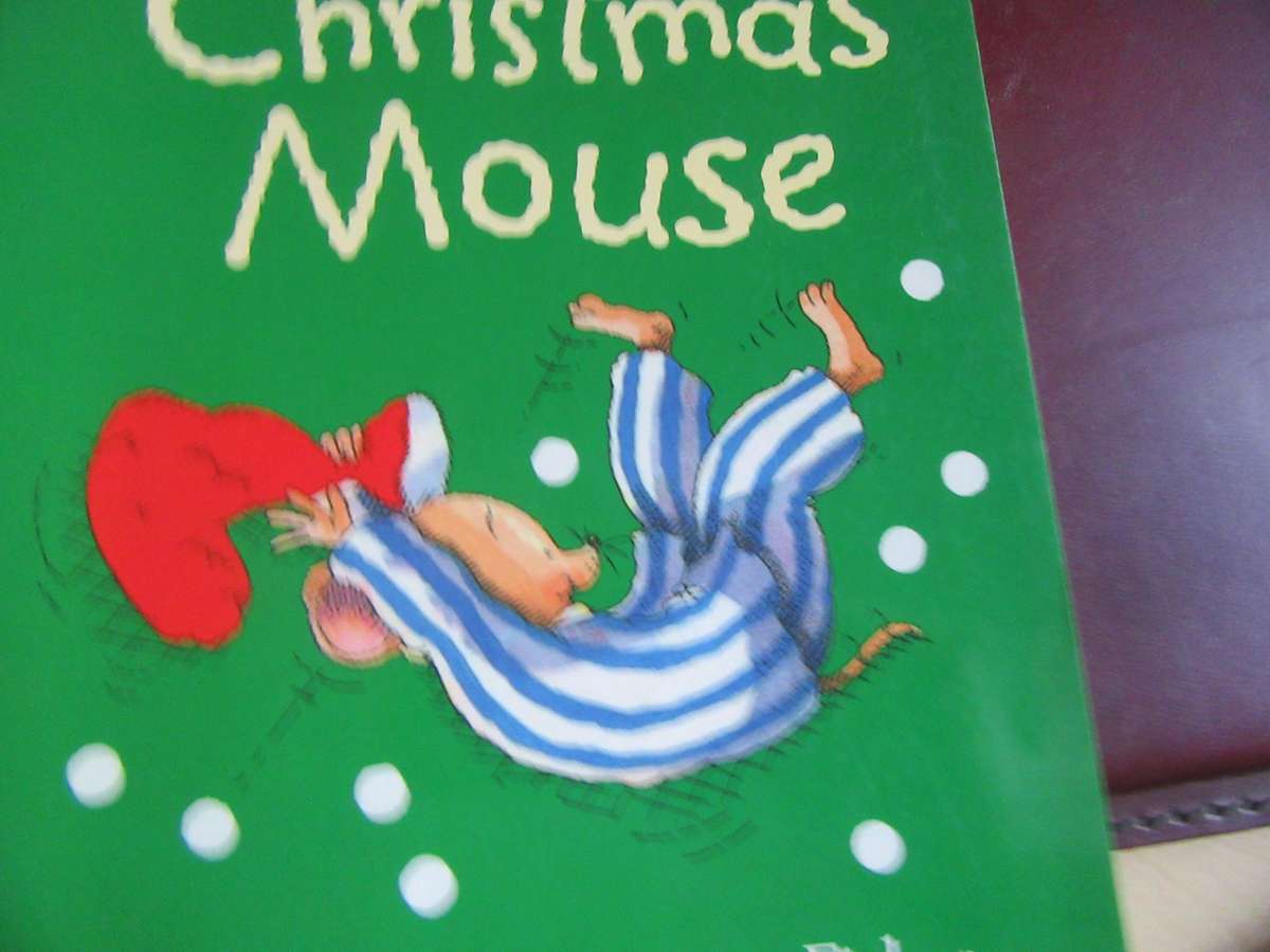 CHRISTMAS MOUSE - VIVIAN FINCH - LD