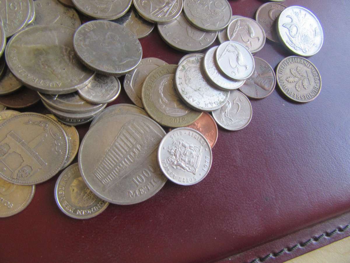 GOOD START FOR THE BEGINNER - 120 WORLD COINS INCL. RSACOINS - AS PER SCAN - LOT27 - BIDPER ITEM