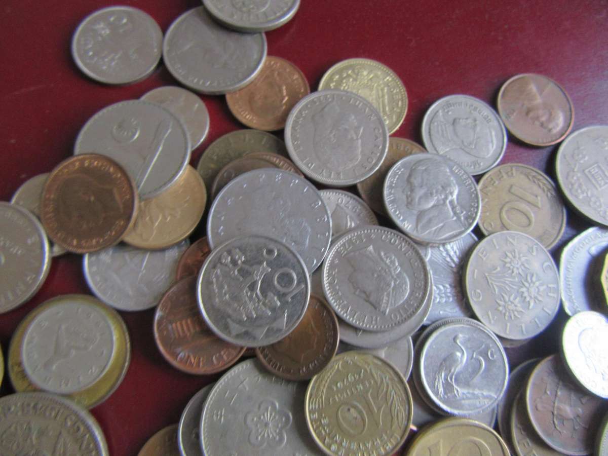 GOOD START FOR THE BEGINNER - 120 WORLD COINS INCL.RSA COINS - AS PER SCAN - BID PER COIN -LOT10