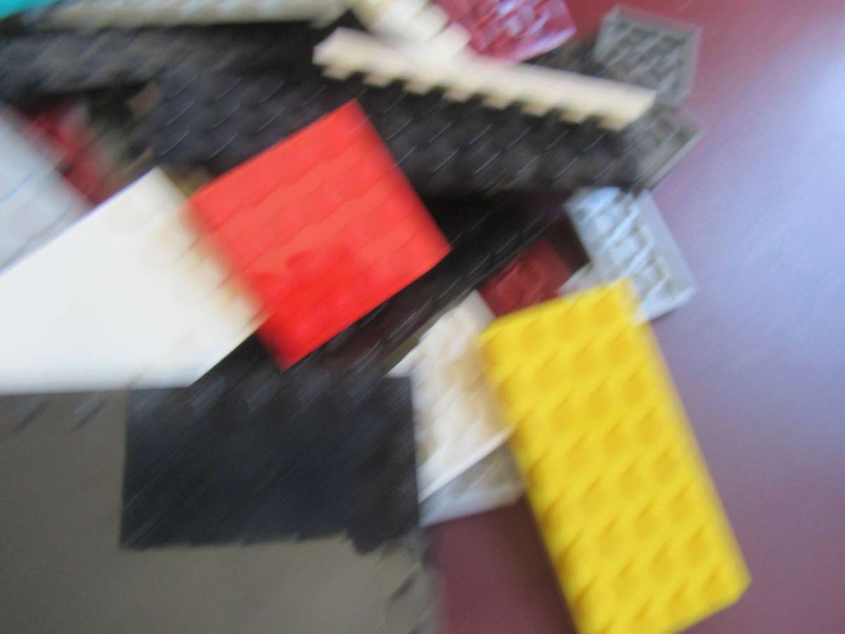LEGO PLATES FROM PREVIOUSLY ASSEMBLED ITEM - ASPER SCAN - 330g - BID PER TWO GRAMS - LE1