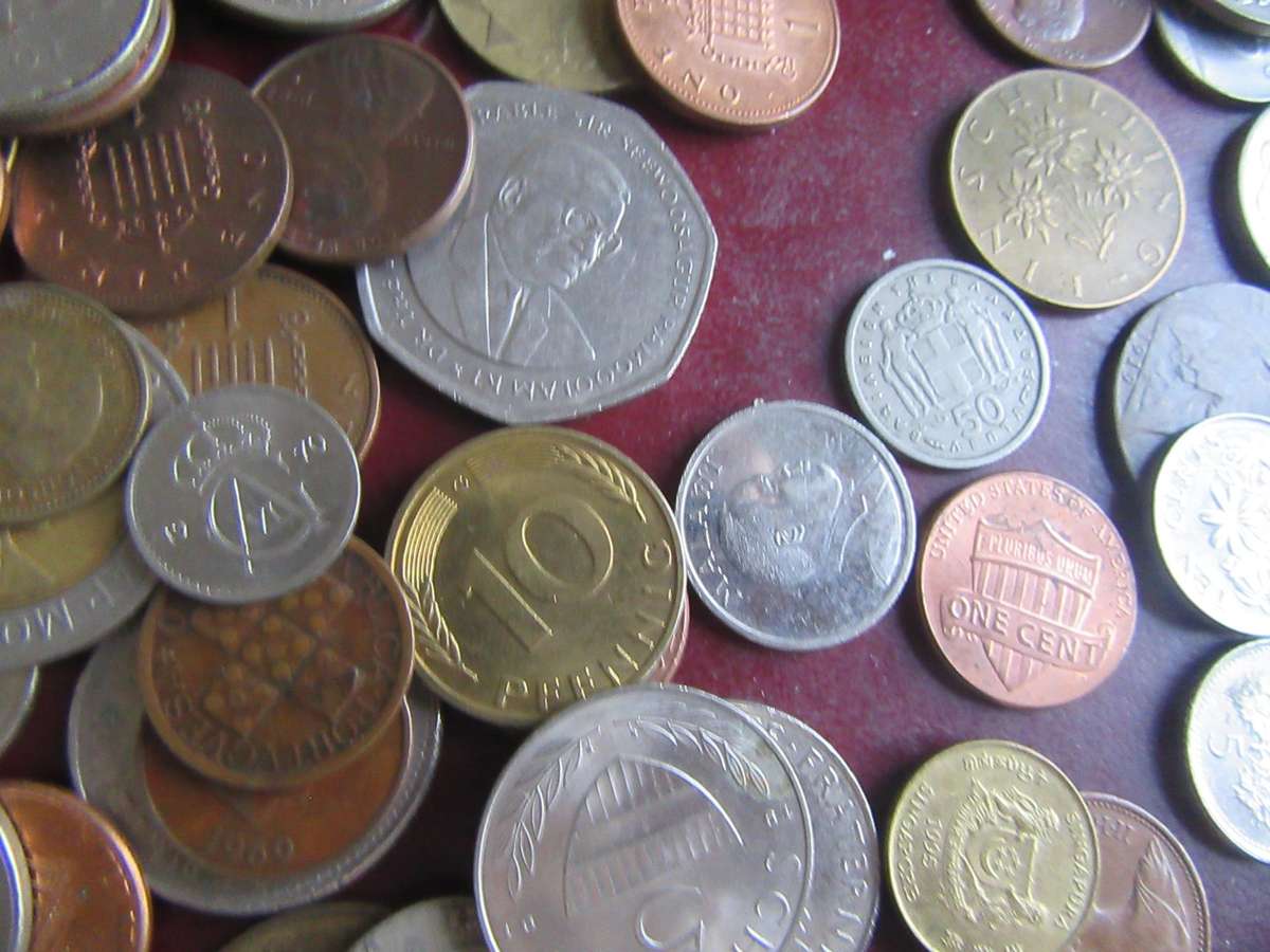 120 WORLD COINS INCL. RSA COINS - LOT5 -BID PER COIN