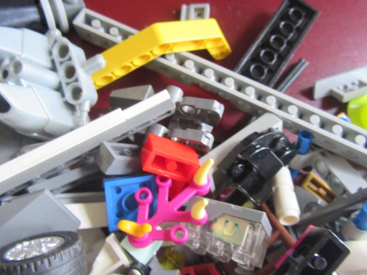 LEGO PIECES FROM PREVIOUSLY ASSEMBLED ITEMS - ASPERSCAN -240 g - BID PER TWO GRAMS - LE7