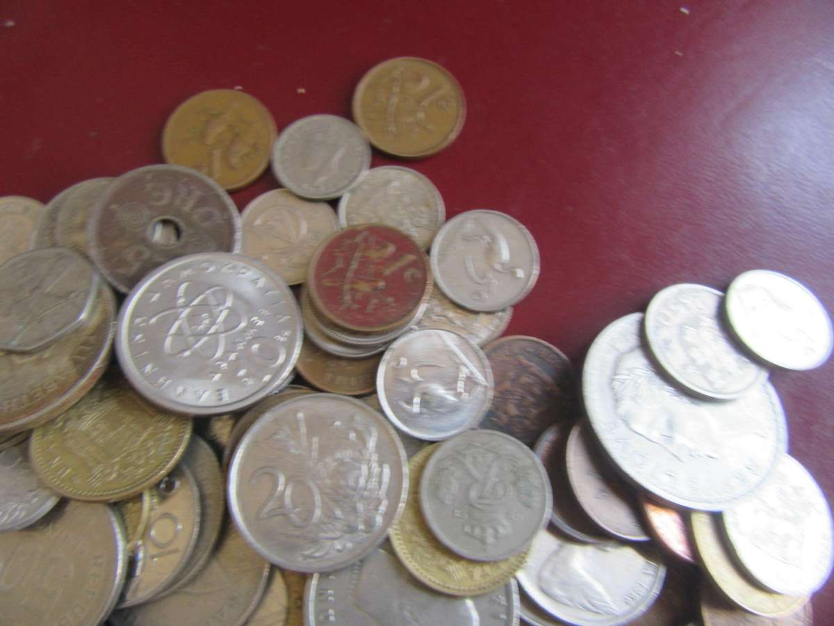 GOOD START FOR THE BEGINNER - 120 WORLD COINS INCL. RSA COINS - AS PER SCAN - LOT 33