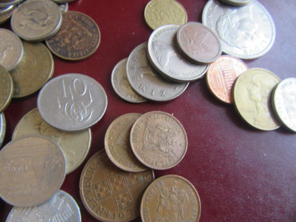 GOOD START FOR THE BEGINNER - 120 WORLD COINS INCL. RSA COINS - AS PER SCAN - LOT 33