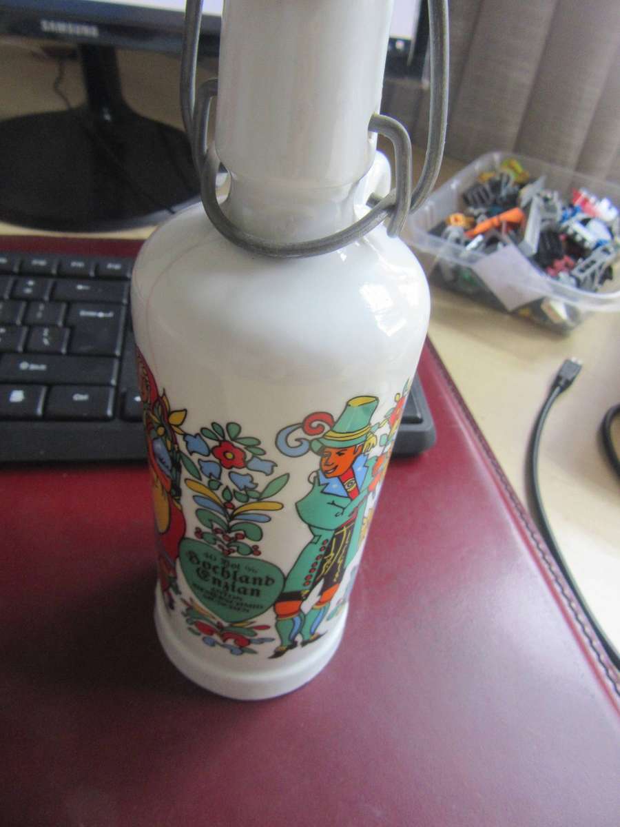 A MUST FOR THE MANCAVE - BEAUTIFULCERAMIC BOTTLE - HOCHLAND ENZIAN FROM GERMANY - ASPER SCAN