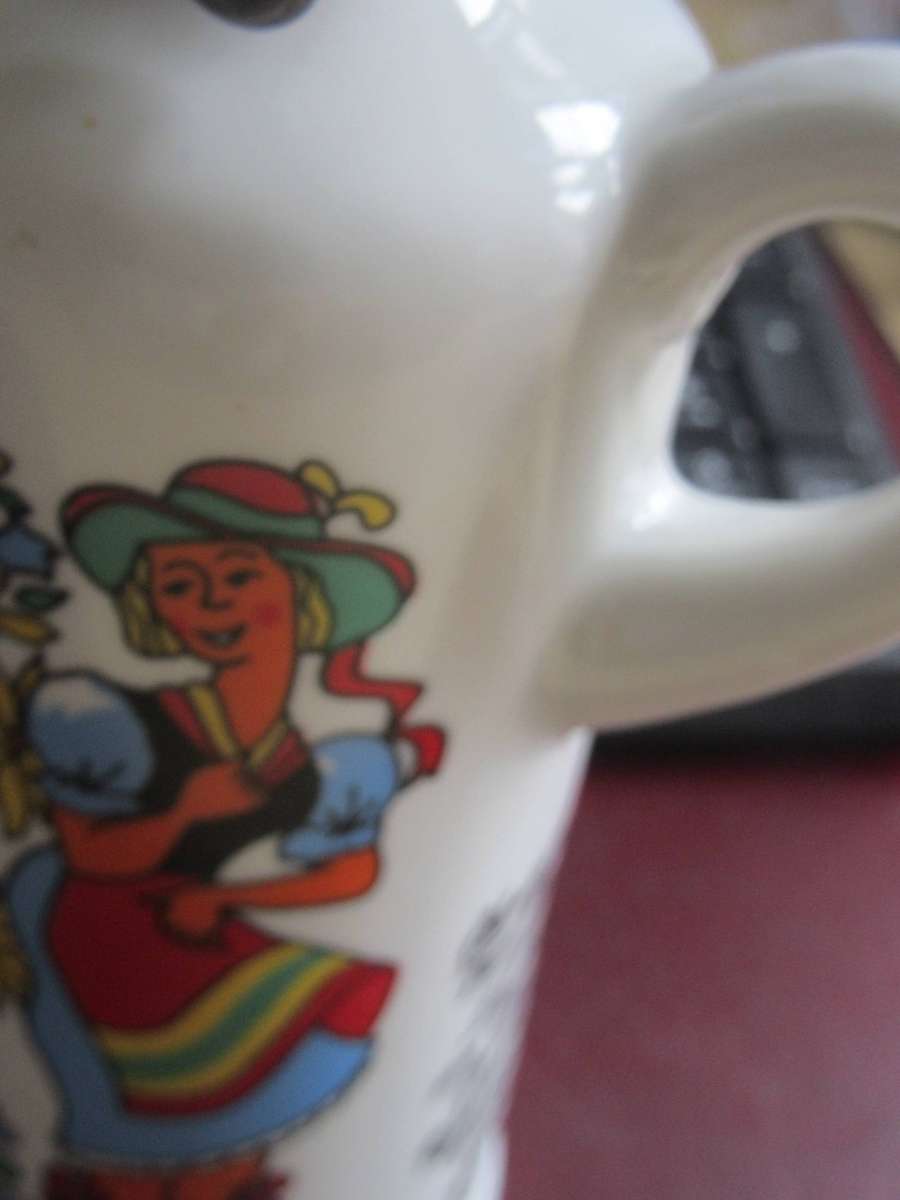 A MUST FOR THE MANCAVE - BEAUTIFULCERAMIC BOTTLE - HOCHLAND ENZIAN FROM GERMANY - ASPER SCAN