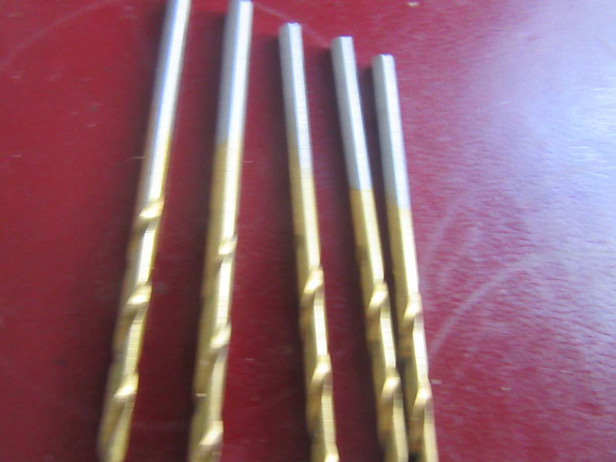 TEN TITANIUM COATED DRILL BITS FOR WOOD - VARIOUS SIZES - AS PER SCAN - WD4A