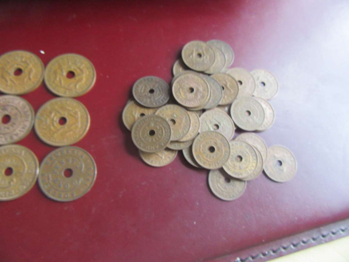 RHODESIA AND NYASALAND SELECTION - 40 VARIOUS - BID PER ITEM - CC11