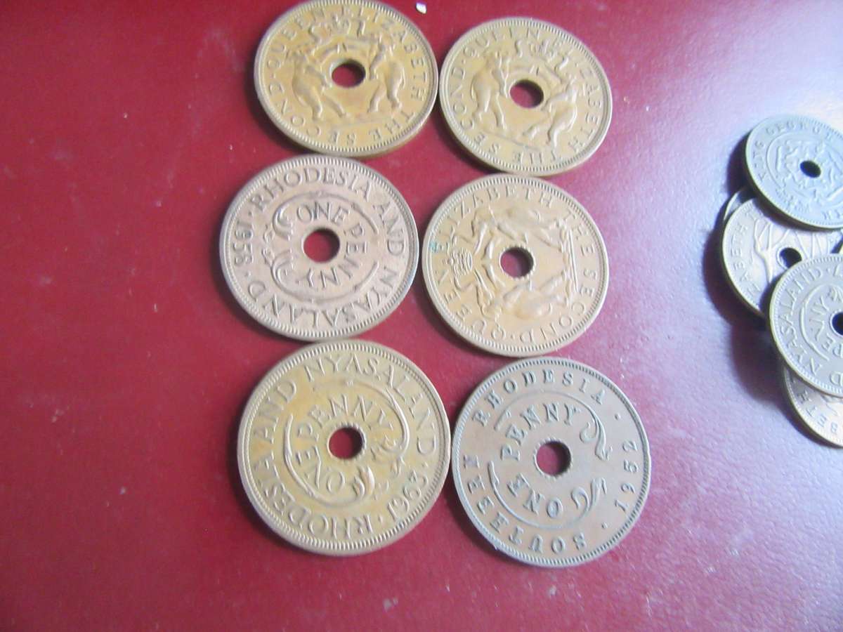 RHODESIA AND NYASALAND SELECTION - 40 VARIOUS - BID PER ITEM - CC11