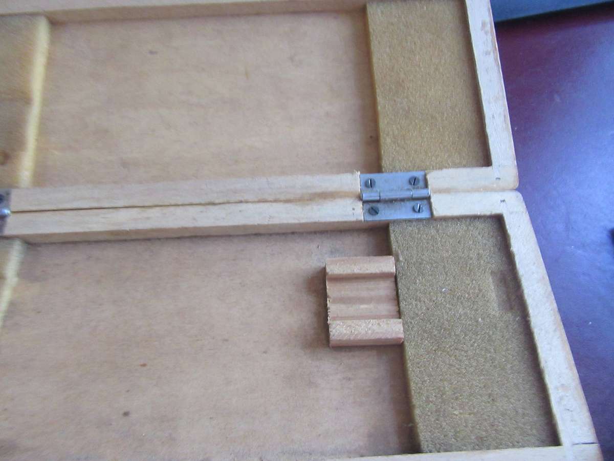 SMALL STAINLESS-STEEL CALIPER - 150 MM IN WOODEN BOX - AS PERSCAN - MD