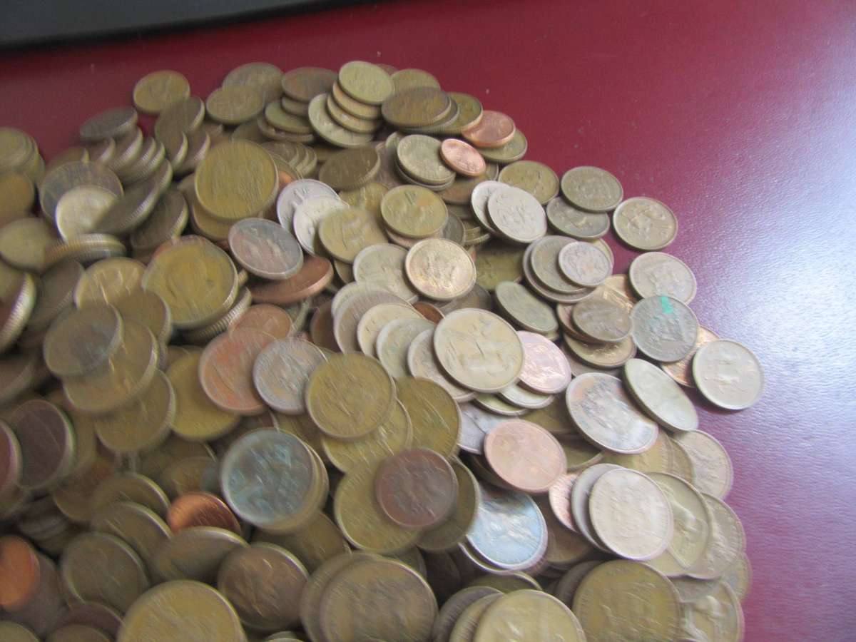 Collections & Lots - 760 OLD RSA COPPER COINS - AS PER SCAN - -BID PER ...