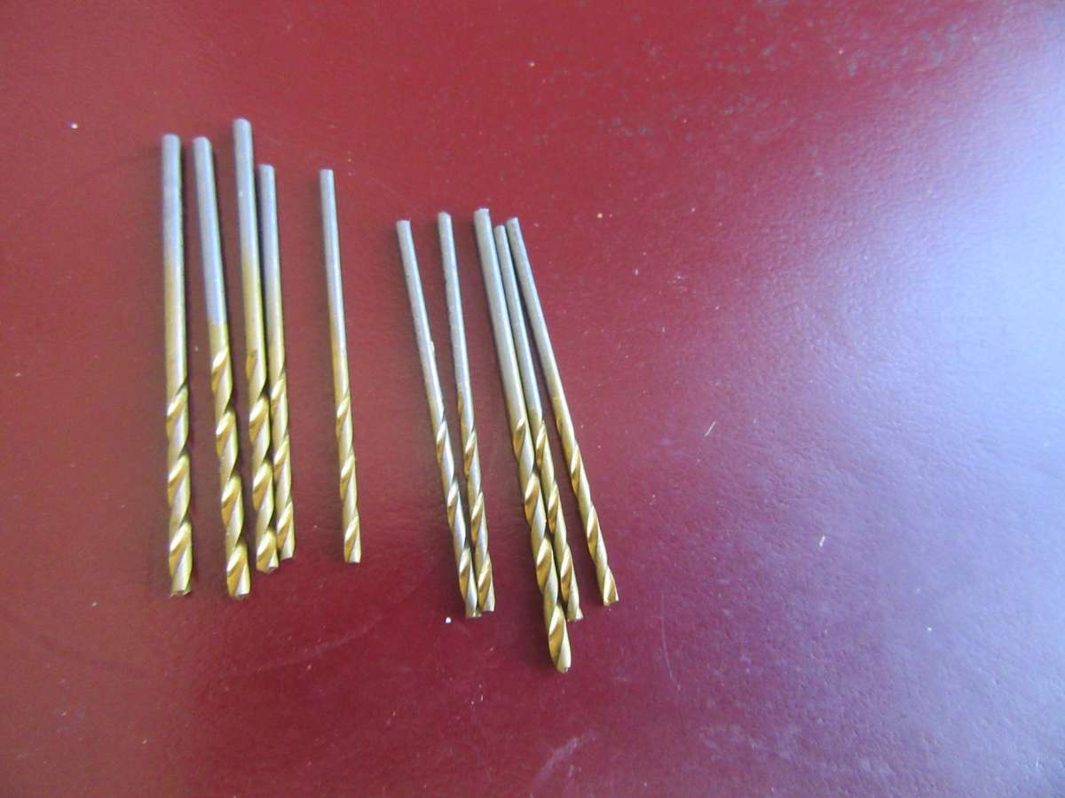 TEN TITANIUM COATED DRILL BITS FOR WOOD - VARIOUS SIZES - AS PER SCANN- WD7 - BID PER ITEM