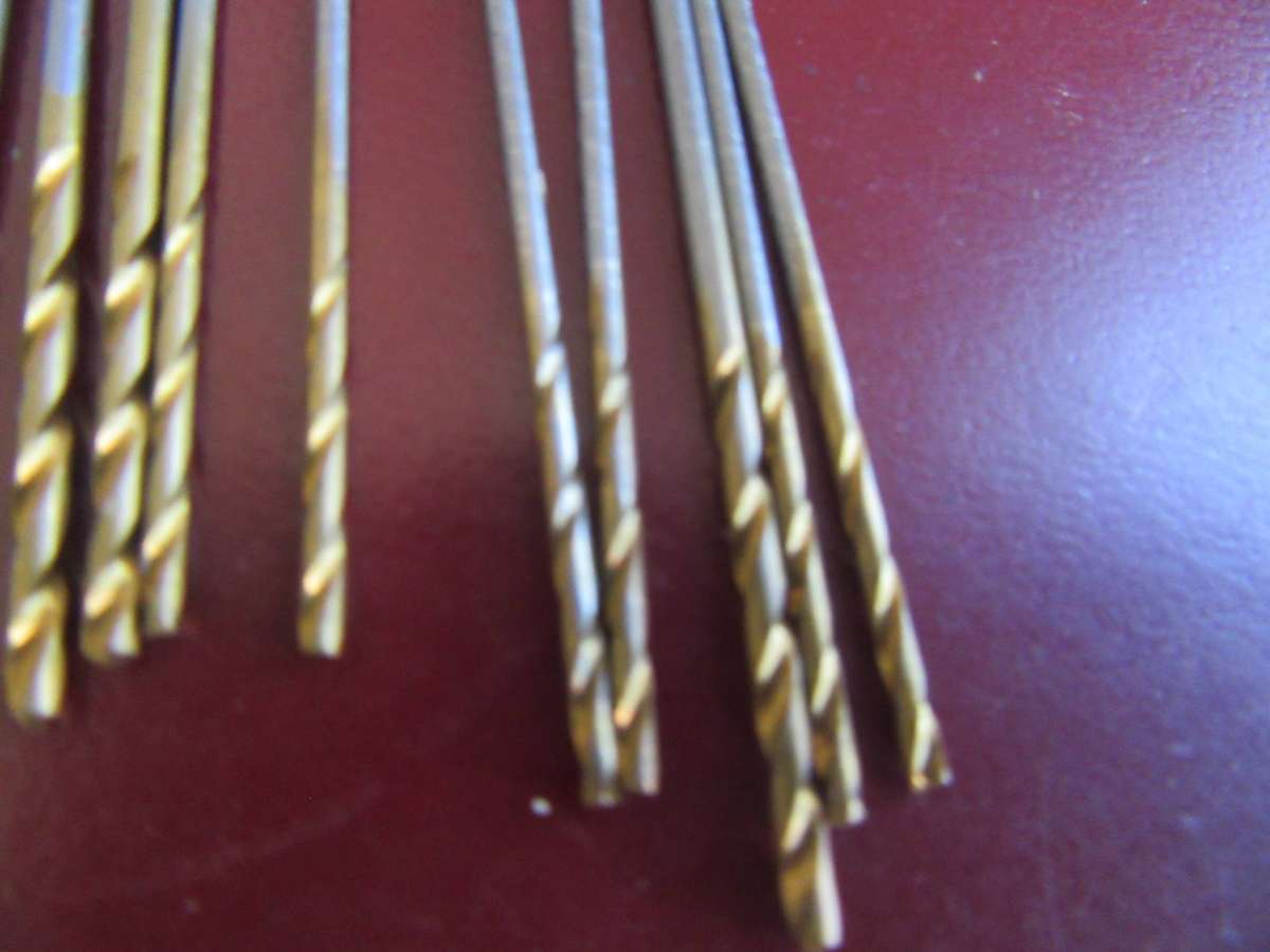TEN TITANIUM COATED DRILL BITS FOR WOOD - VARIOUS SIZES - AS PER SCANN- WD7 - BID PER ITEM