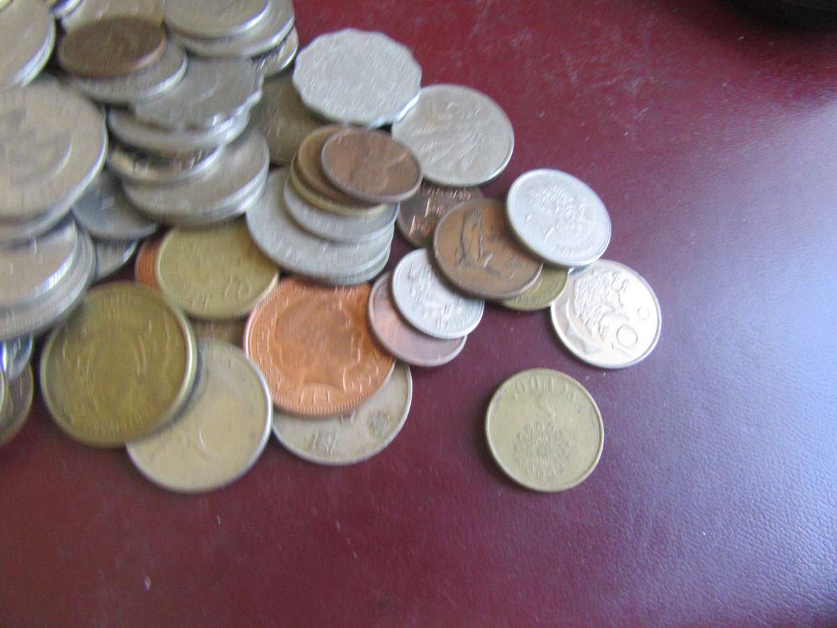 GOOD START FOR THE BEGINNER - 120 WORLD COINS , RSA COINS INCL. - AS PER SCAN - BID PER COIN - LOT9