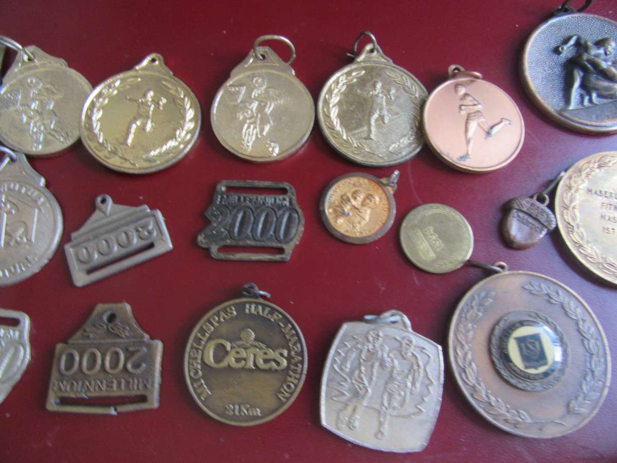 29 VARIOUS MEDALS - AS PER SCAN - BID PER ITEM