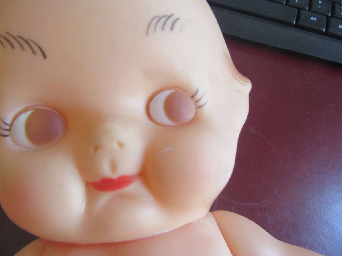 VINTAGE KEWPIE DOLL WITH ROWN EYES - APP,260 MM- AS PR SCAN