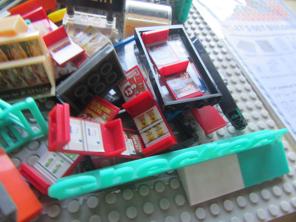 START PLAYING AGAIN - DESIGN AND BUILD CHECKER'S LITTLE SHOP - AS PER SCAN - 80 VARIOUS PIECES- BID