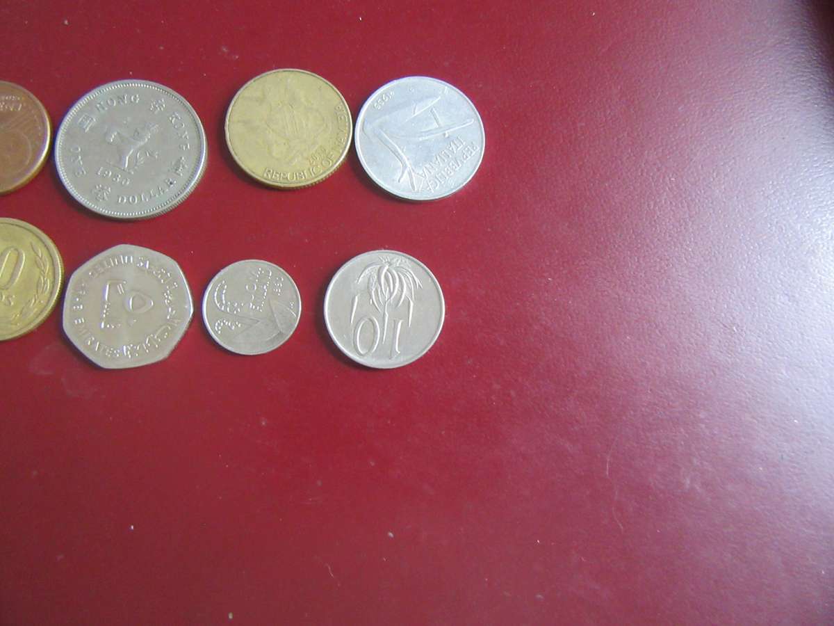 GOOD STARTFOR THE BEGINER - 10 INTERNATIONAL COINS - AS PER SCAN - CO5