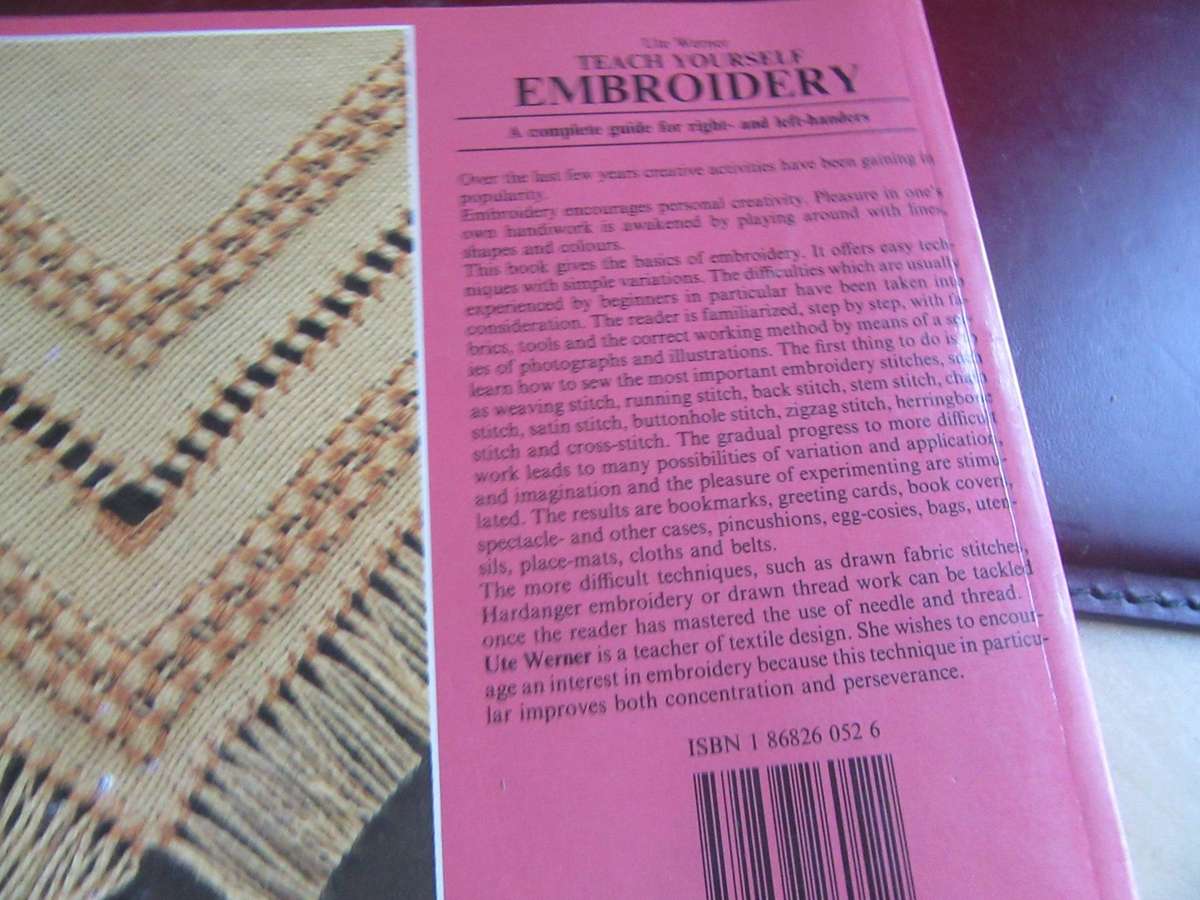 TEACH YOURSELF EMBROIDERY-UTE WERNER