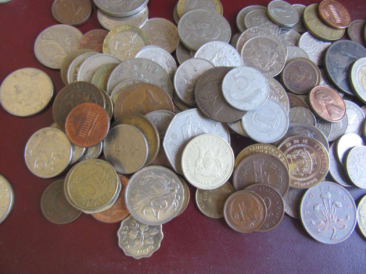 GOOD START FOR THE BEGINNER -250 WORLD COINS INCL. RSA COINS - AS PER SCAN - BID PER COIN - LOT 42