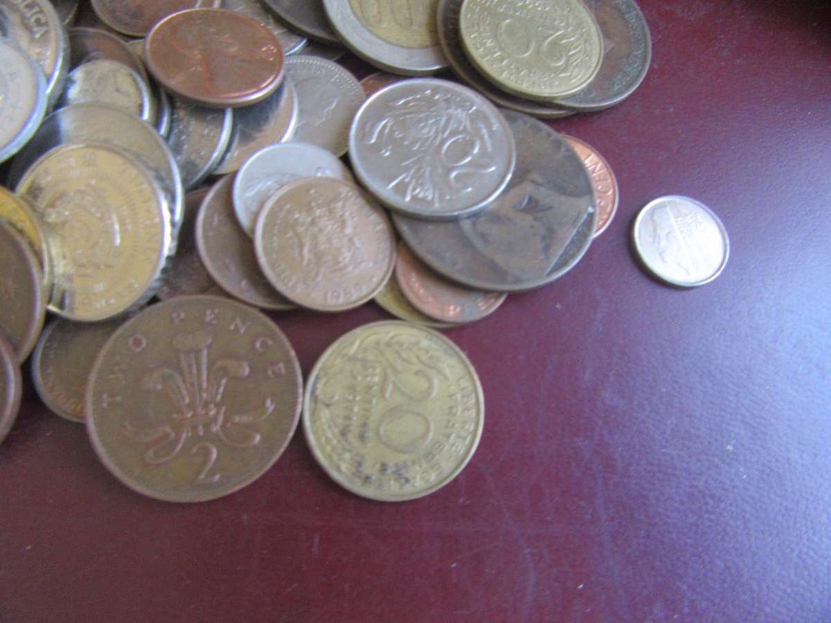 GOOD START FOR THE BEGINNER -250 WORLD COINS INCL. RSA COINS - AS PER SCAN - BID PER COIN - LOT 42