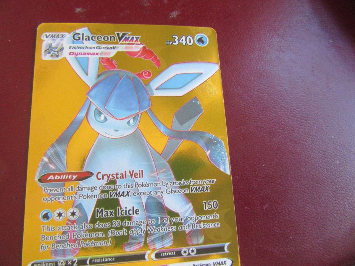 POKEMON CARD- GLACEON V MAX-P2