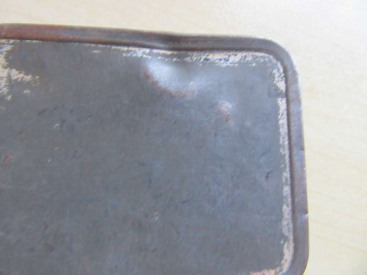 6VARIOUS SMAL TINS - AS PER SCAN - BID PER ITEM