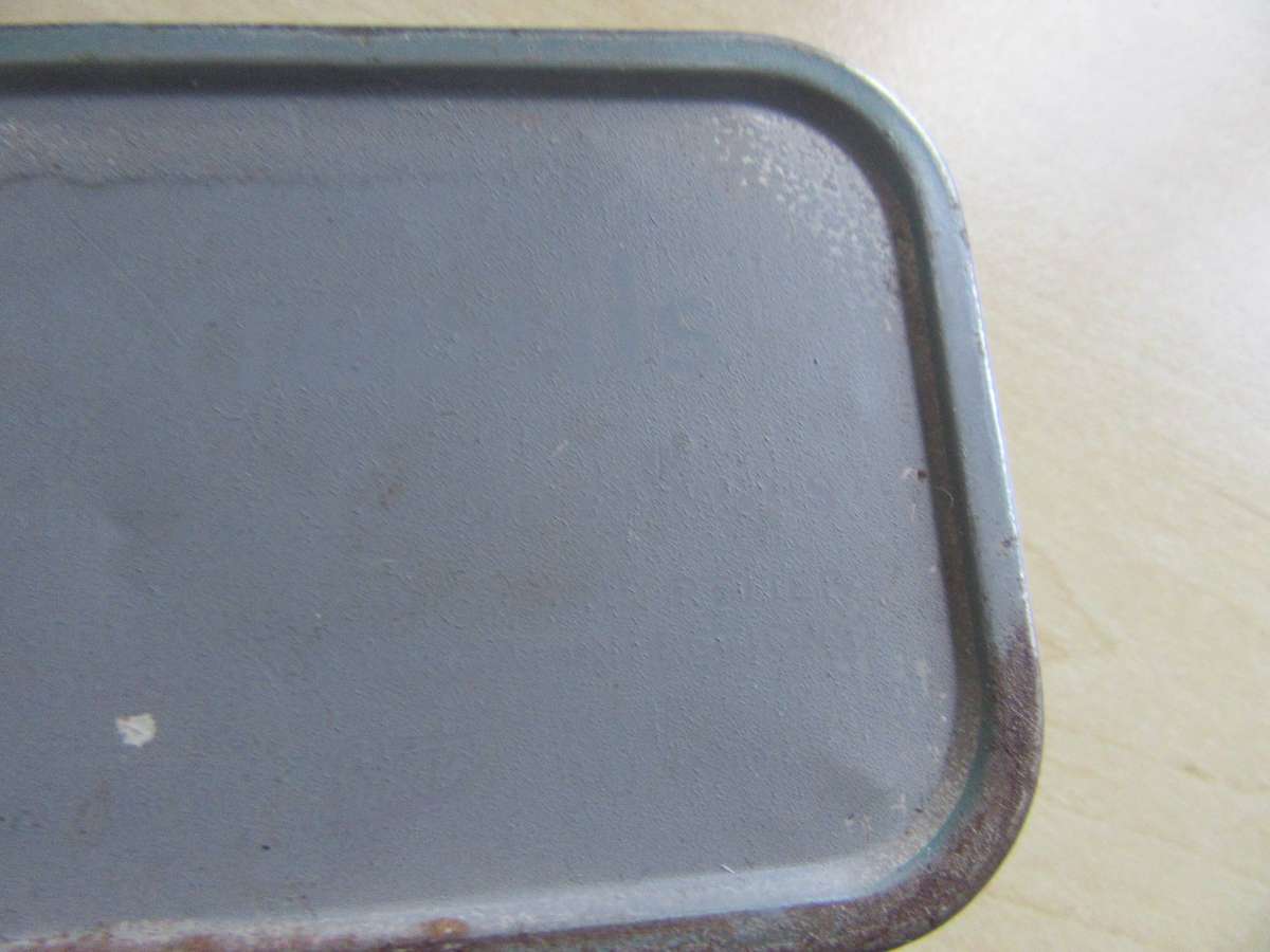 6VARIOUS SMAL TINS - AS PER SCAN - BID PER ITEM