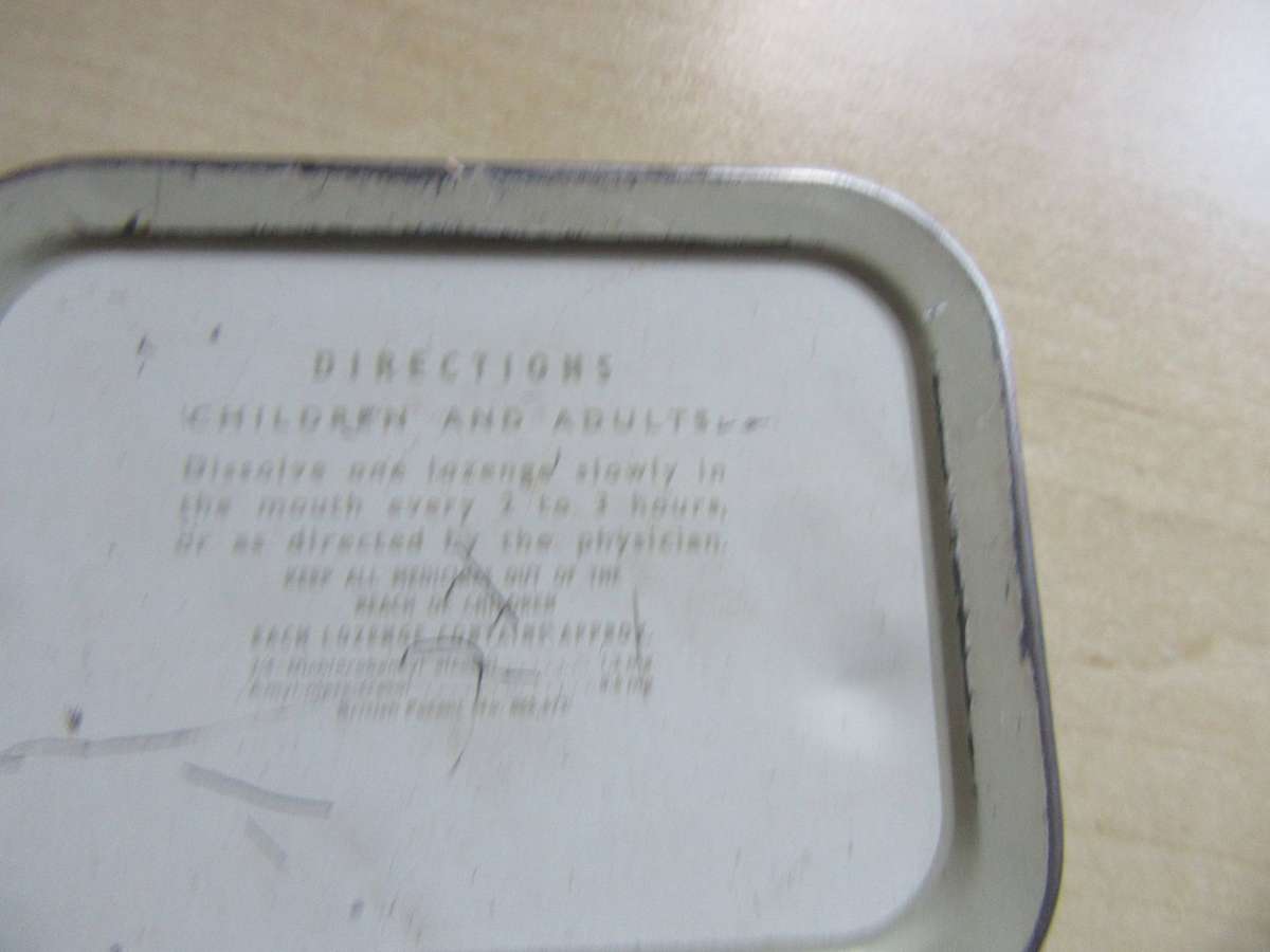 6VARIOUS SMAL TINS - AS PER SCAN - BID PER ITEM