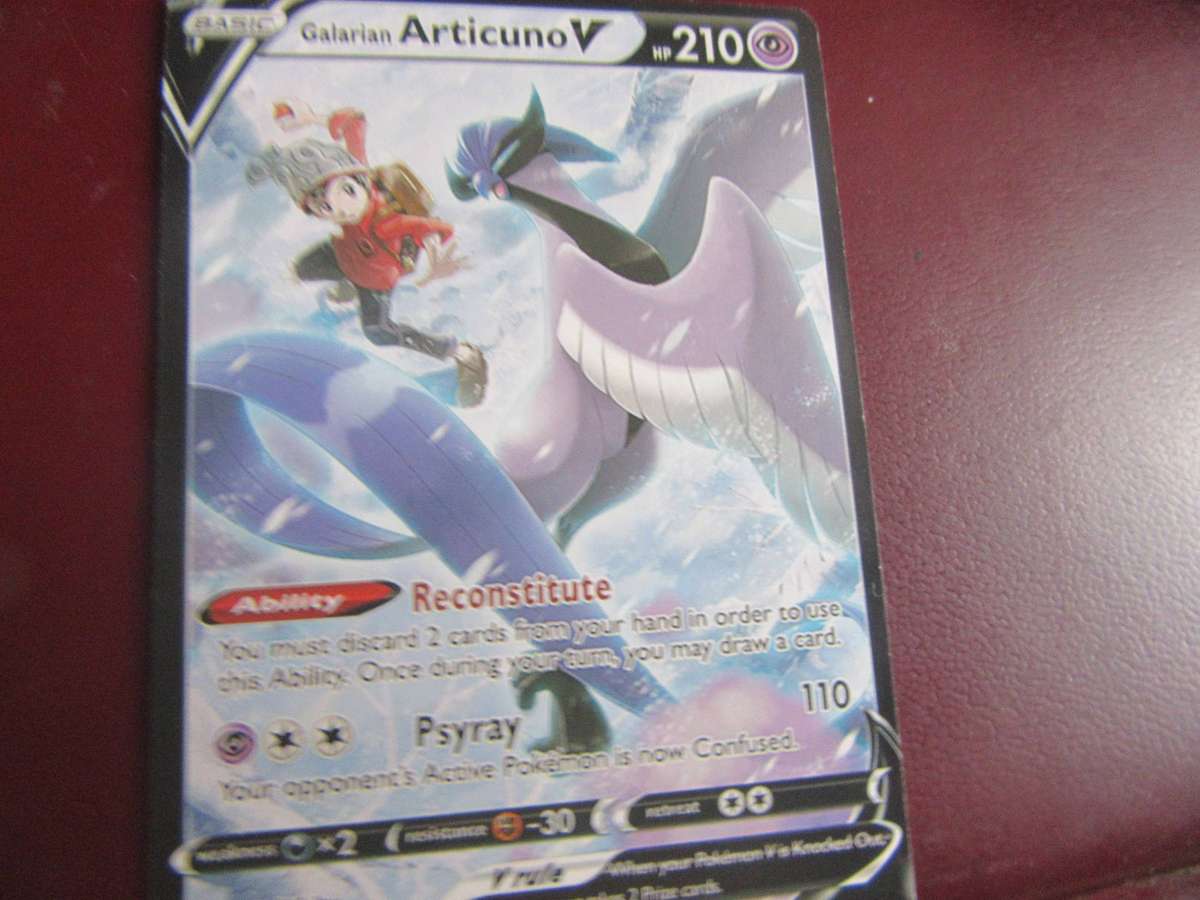 POKEMON CARD -GALARIAN ARTICUNO V - P1