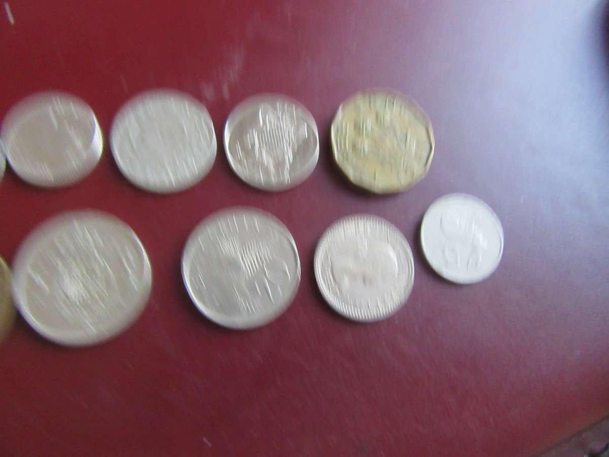 GOOD START FOR THE BEGINNER - 10INTERNATIONAL COINS - AS PER SCAN - CO41