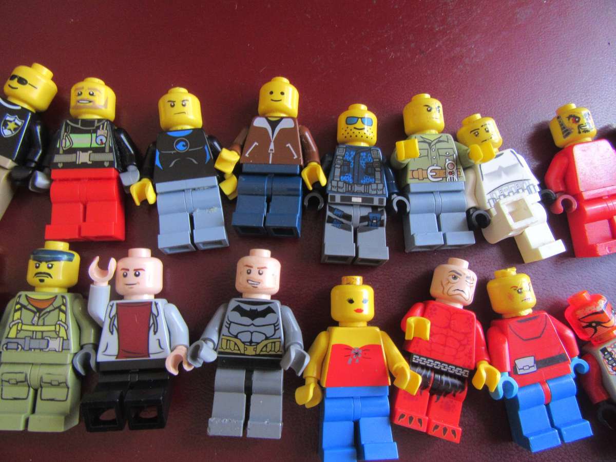 27 MINI FIGURE BUNDLE - AS PER SCAN - LD- BID PERITEM