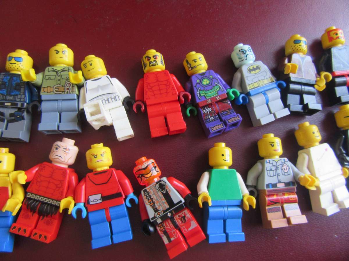 27 MINI FIGURE BUNDLE - AS PER SCAN - LD- BID PERITEM