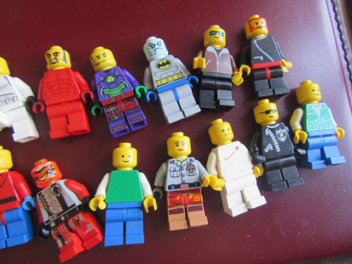 27 MINI FIGURE BUNDLE - AS PER SCAN - LD- BID PERITEM
