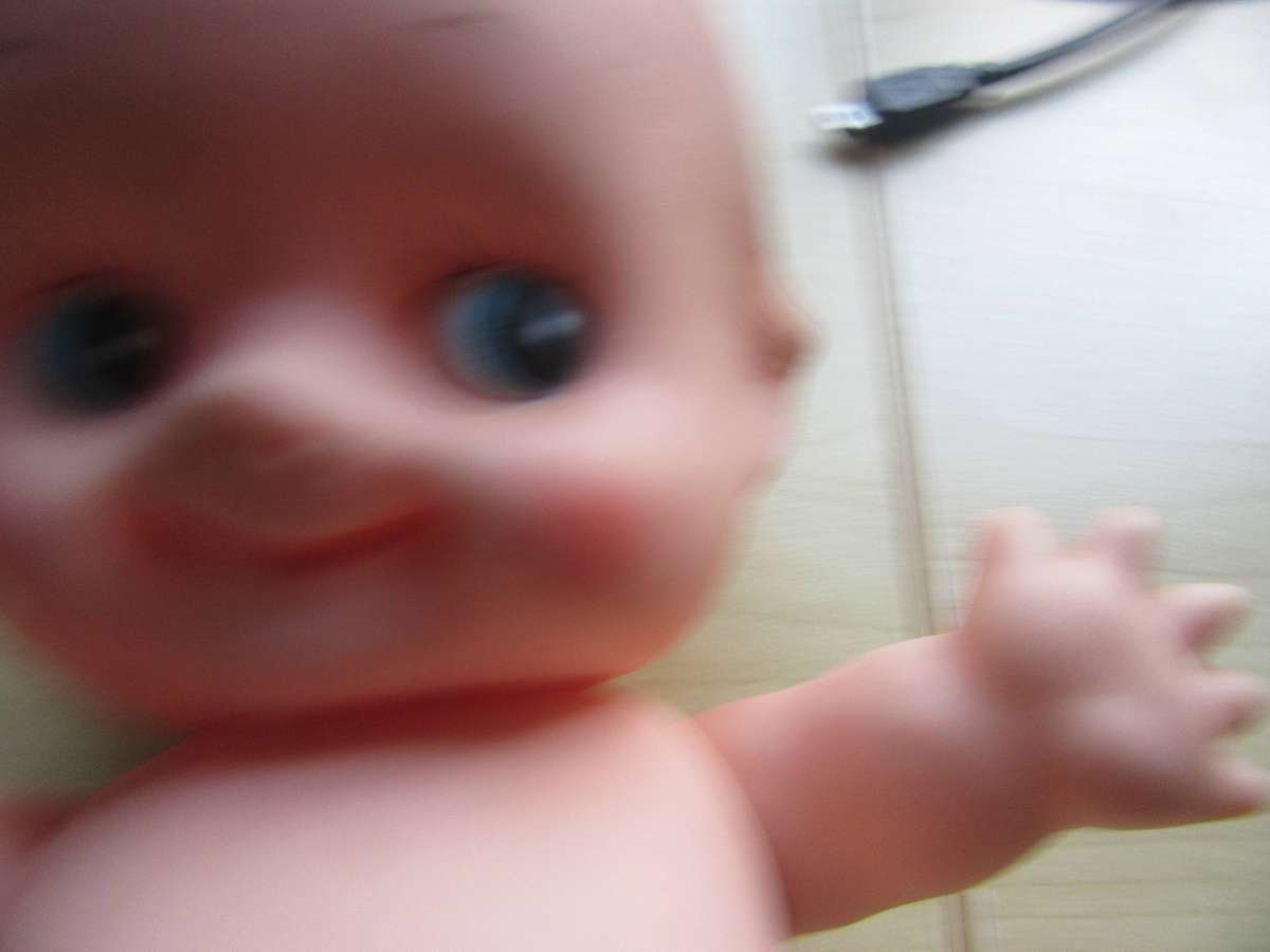 VINAGE KEWPIE DOLL WITH BLUE EYES - APPR. 21 CCM - AS PER SCAN